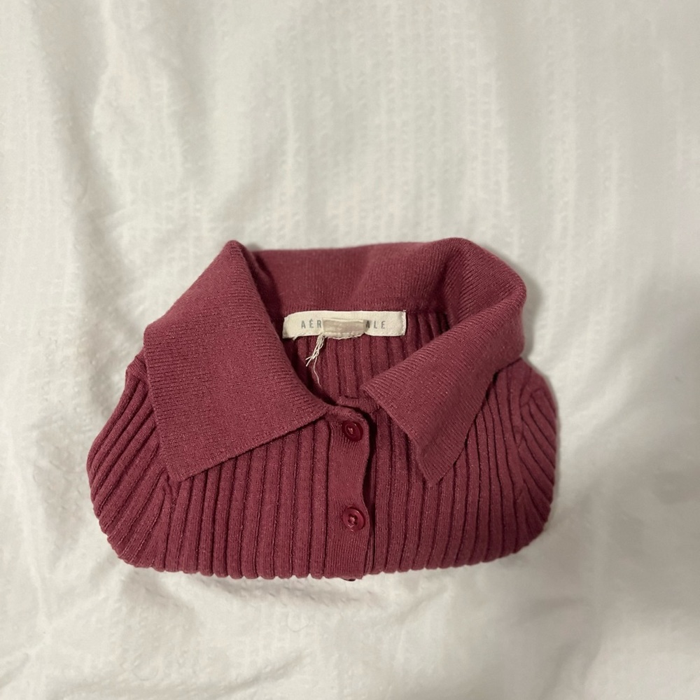 Cropped, collared cardigan 🩷